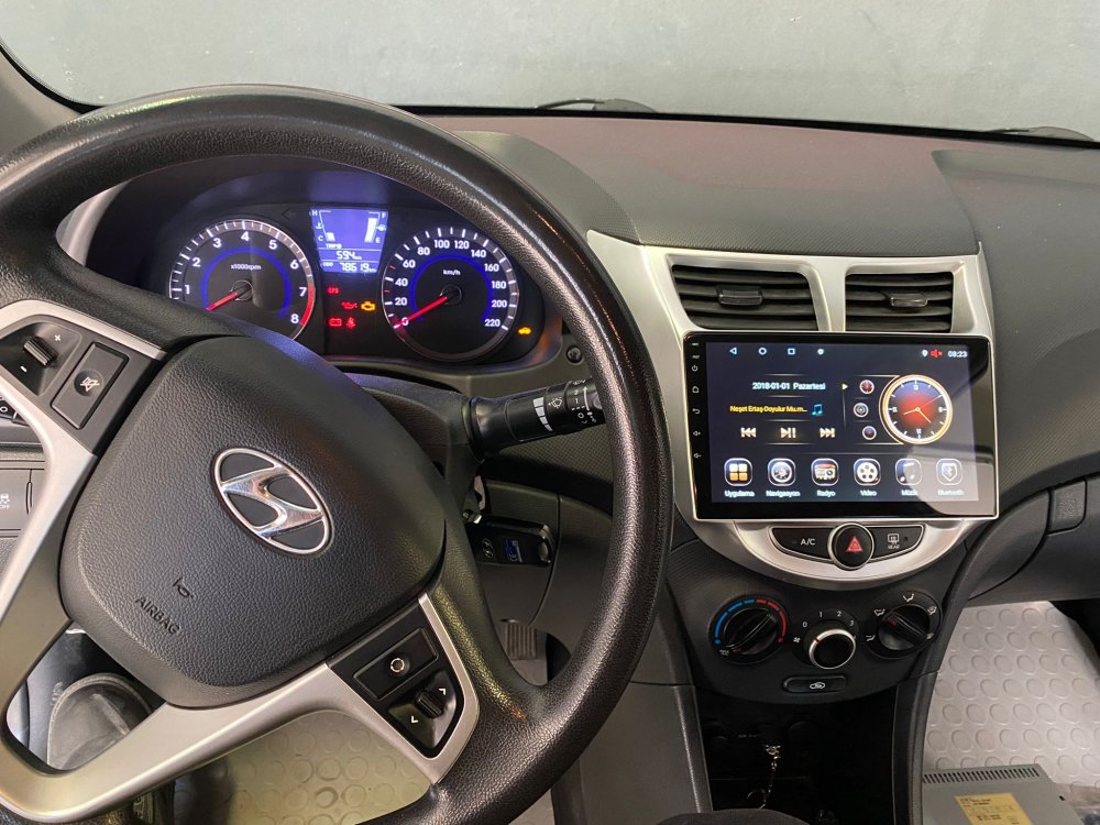 CYBERAUDIO HYUNDAİ ACCENT BLUE KABLOSUZ CARPLAY MULTİMEDYA NAVİGASYON